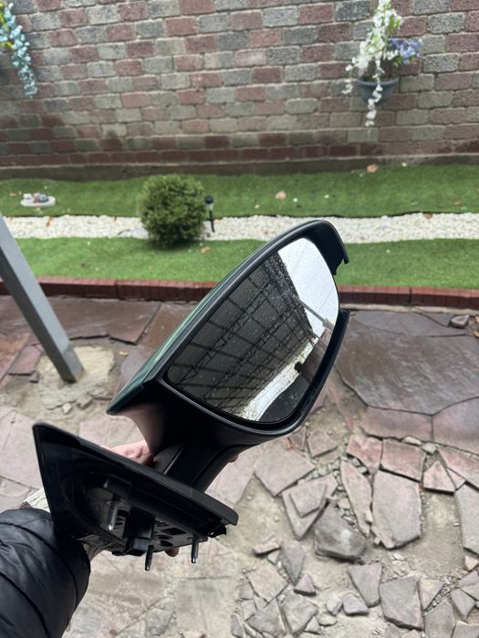 Хюндай Байон зеркало