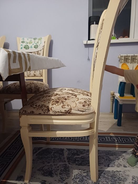 Продам стулья 5 шт