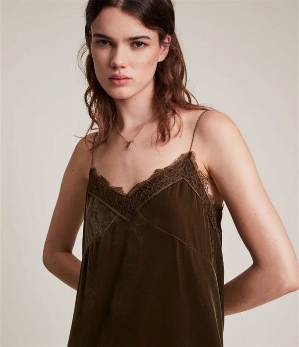 Брендовое  платье скидка Вечернее S,M стройнит в жизни длинее