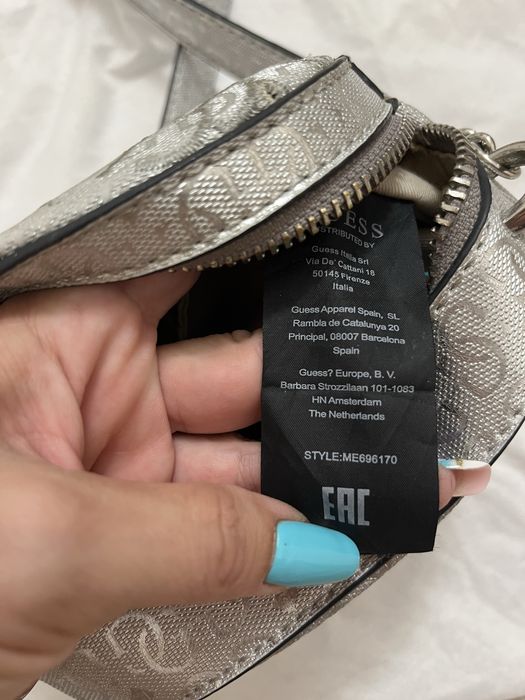 Geanta Guess crossbody