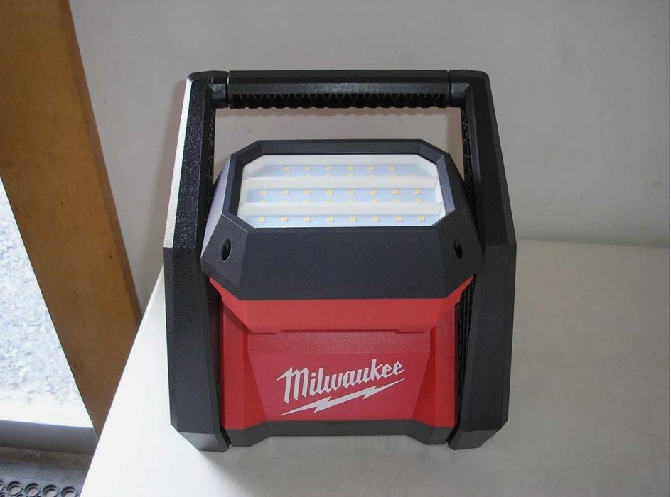 Reflector, proiector LED Milwaukee M18 Rover 2366, Milwaukee HOAL-0