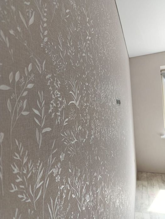 Поклейка обоев от 500-800