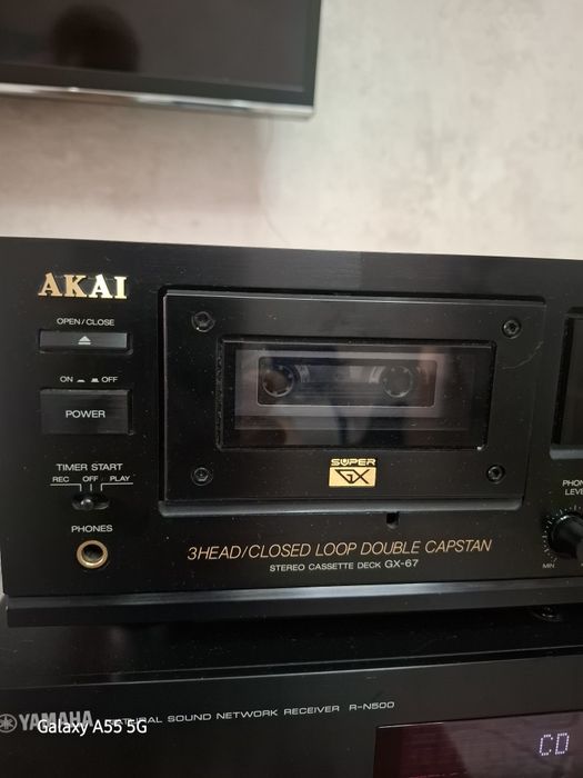 Продаются  AKAI GX-67
