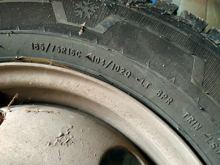 Продам шины 185/75/16с