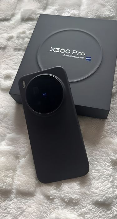 Vivo x300 pro global 16/512