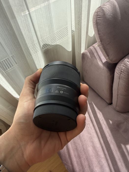 Panasonic 85 mm 1.8