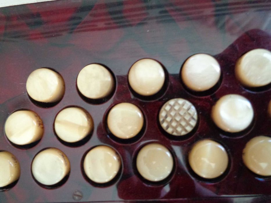 Продавам Акордеон Hohner Club IIIВ