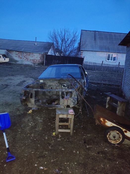 Запчасти на Мазда 323 слепая