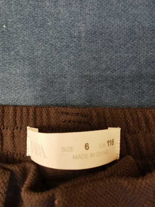 Pantaloni negri -Zara măsura 116