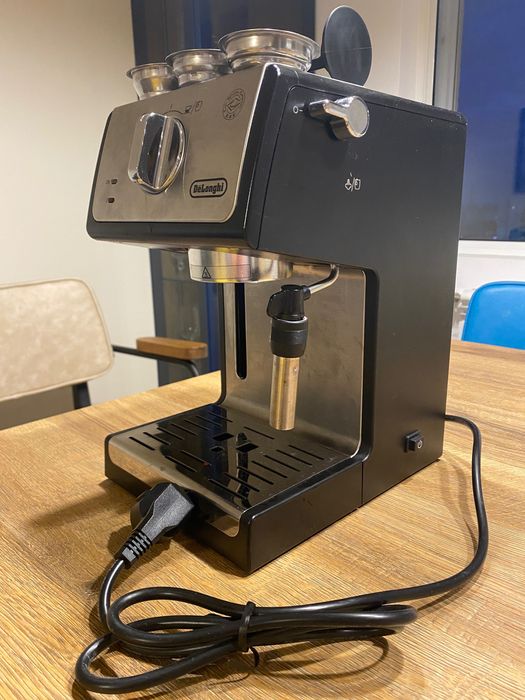 Кафе машина DeLonghi