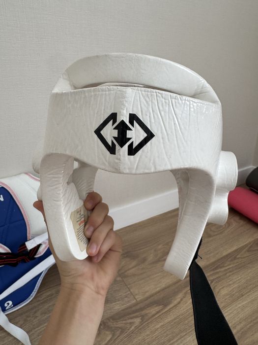 Продам набор защиты для тэквандо