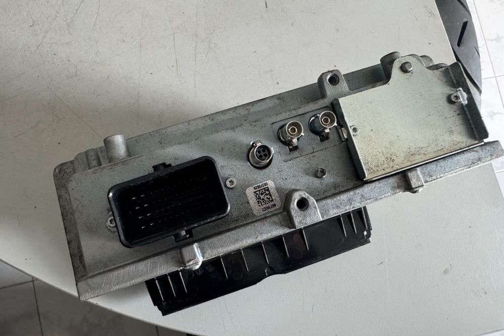 Оригинална мултимедия / радио за Harley Davidson / BOX 6.5GT RADIO KIT