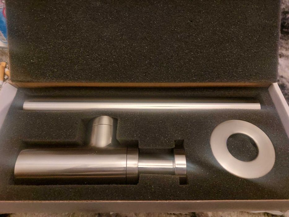 Дизайнерски сифон за открит монтаж