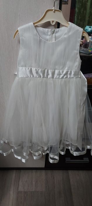 Платья для девочки 700тнг.