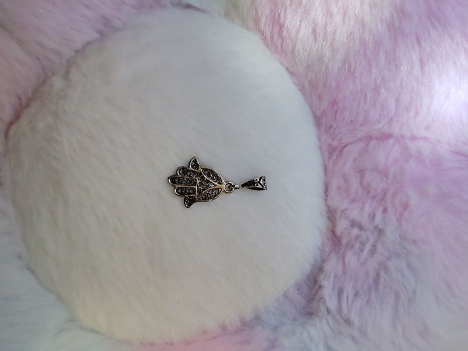 Pandantiv din argint simbolul protectiei