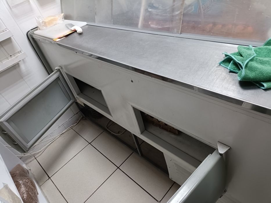 Холодильная витрина