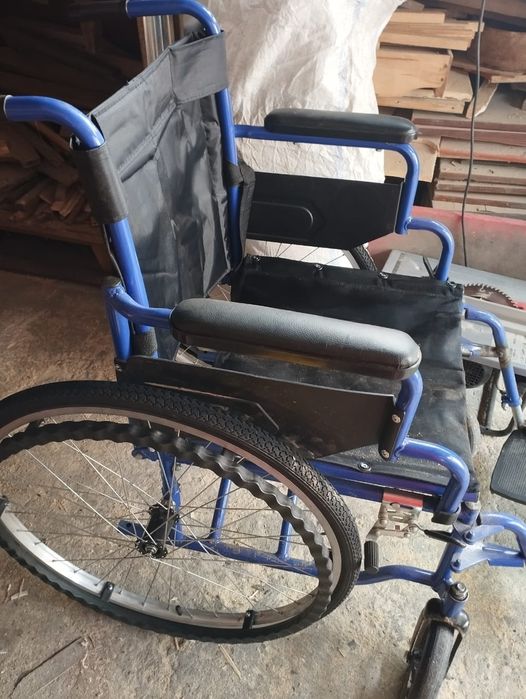 Продам гарнитур итд