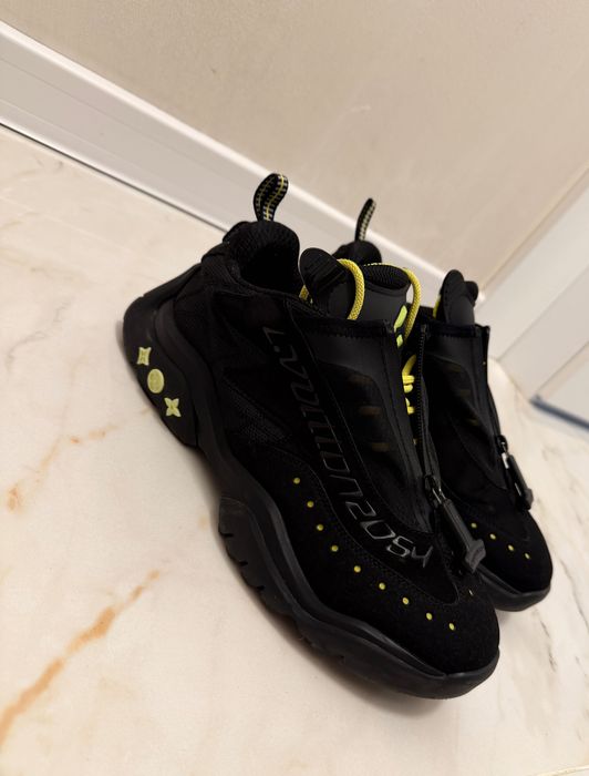 Louis Vuitton обувки