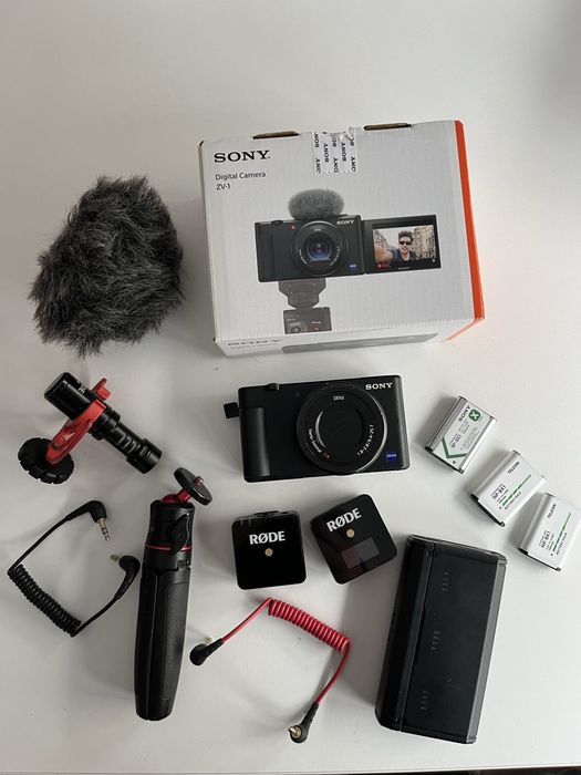Pachet Complet Vlogging: Sony ZV-1 + Rode Wireless Go + Accesorii
