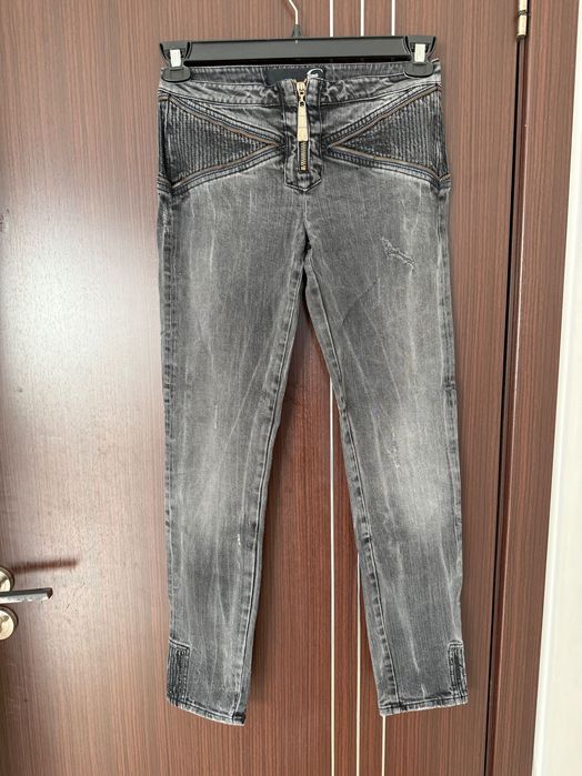 Дънки на марката Just Cavalli