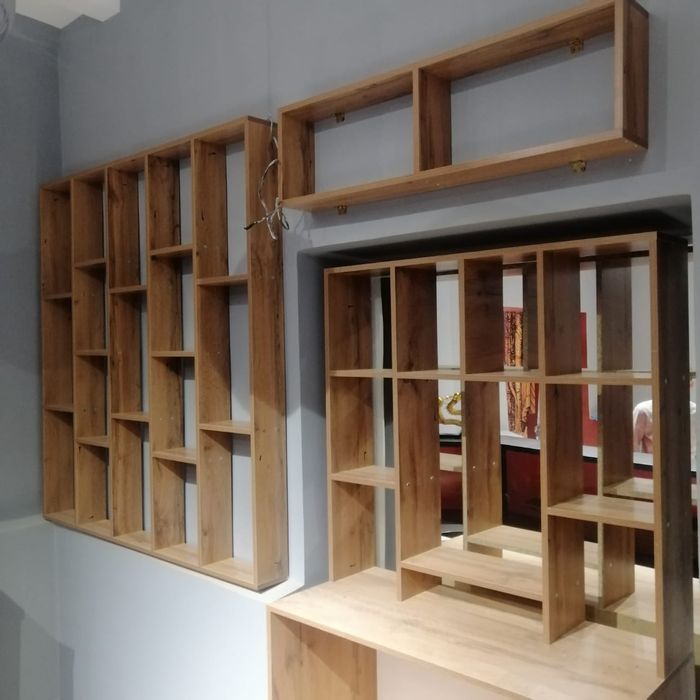 Стеллажи ветрины полки