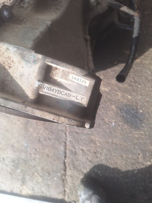 Коробка Subaru B4