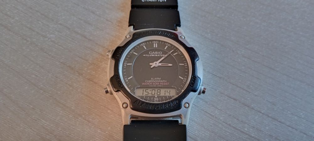 Ретро мъжки часовник Casio AW-45