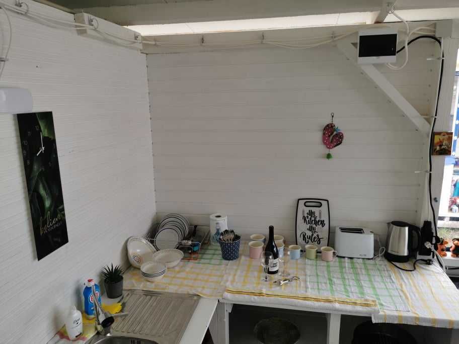 Отдавам  прекрасна каравана за нощувки, къмпинг Китен ПРОЛЕТ 2026