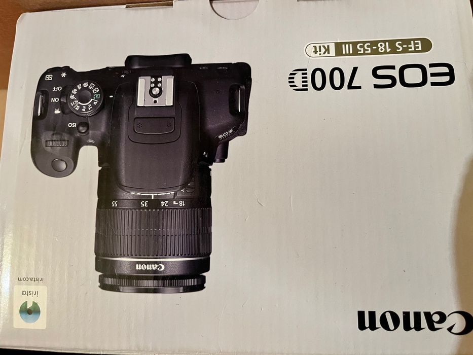 Фотоапарат Canon EOS 700 D