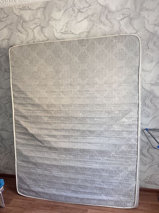 Отдам матрас бесплатно