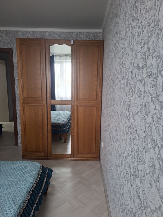 Продам спальний гарнитур