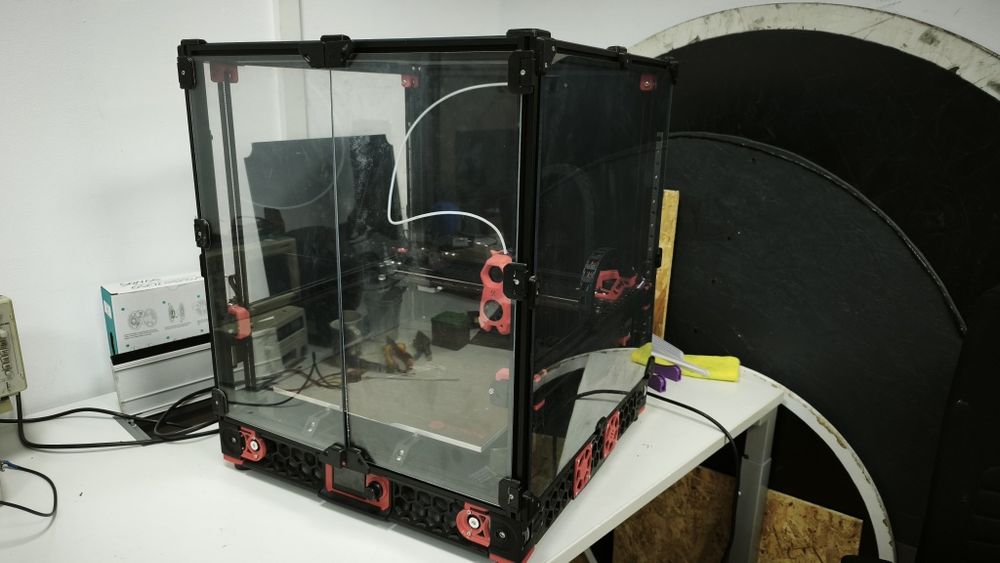 Imprimantă 3D Voron 2.4 (350x350 mm) - Kit asamblat + Bed cadou