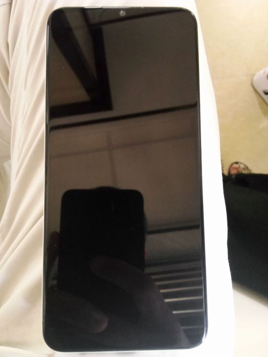 Продаётся телефон новый