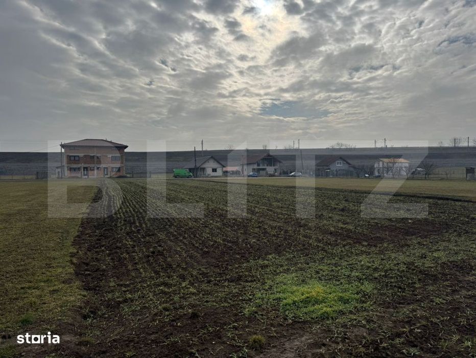 Teren intravilan 1.600 mp | Vintu de Jos | Deschidere ~20 ml | Acces l