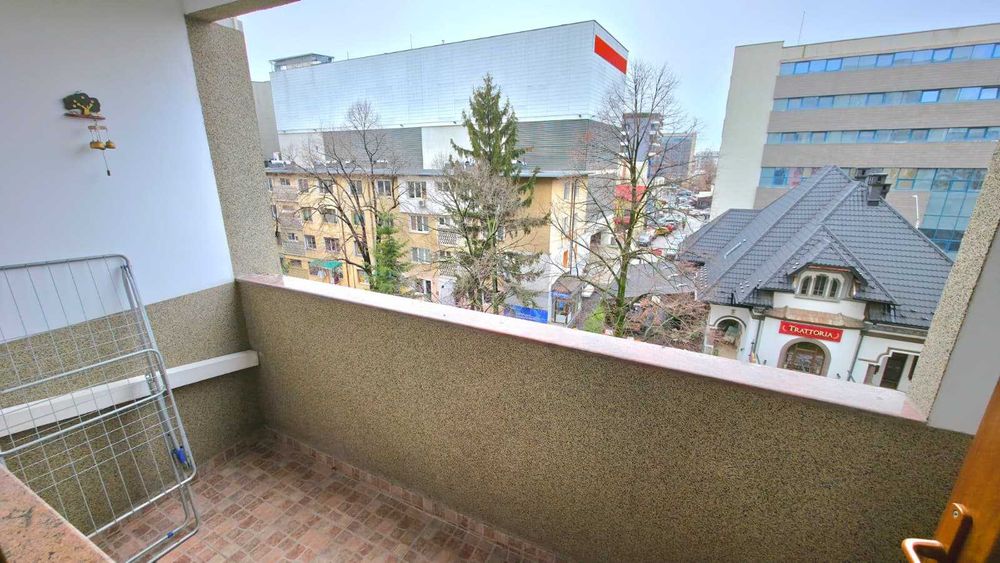 Apartament 3 camere de închiriat – Ultracentral, str. Griviței Bl. B16