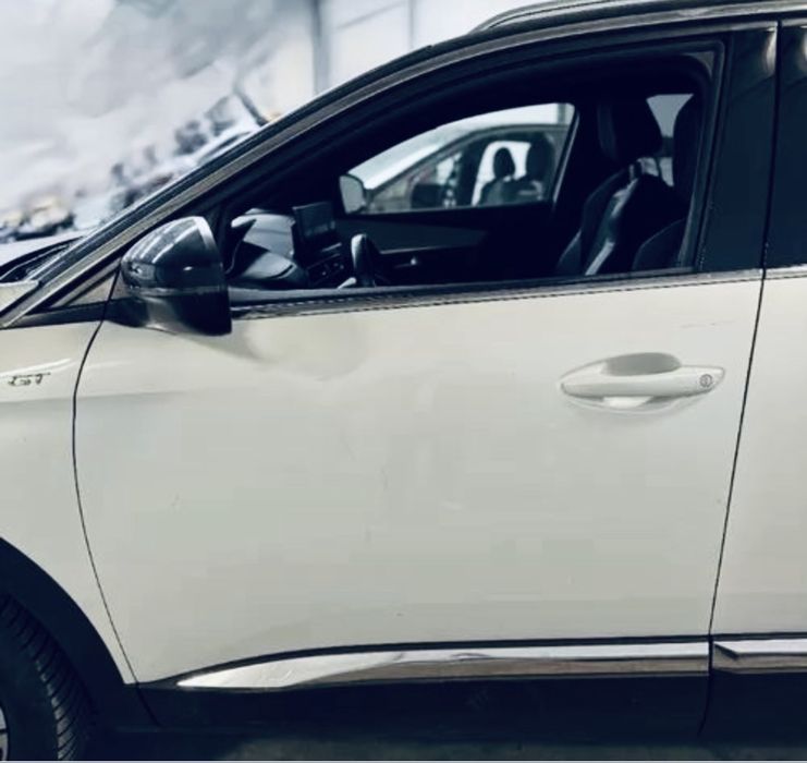 Usa fata / spate peugeot 3008 2017-2024