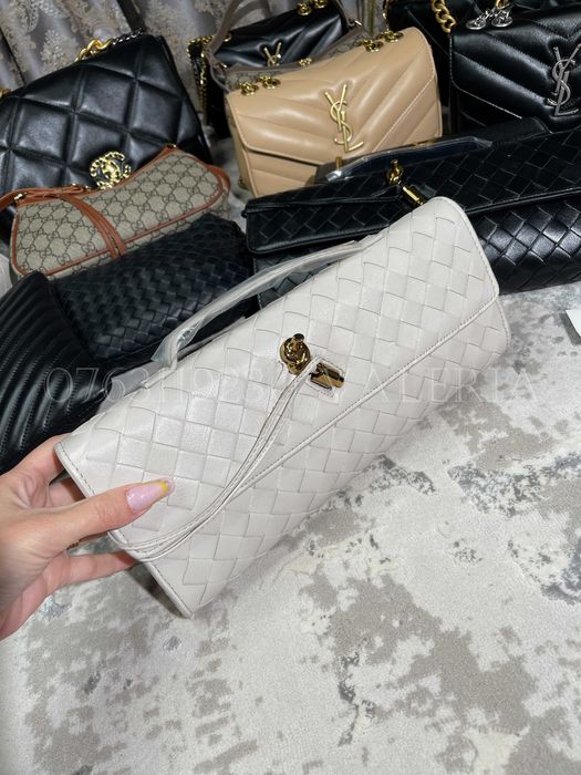Geanta tip Plic - Bottega Veneta - Andiamo Clutch Ivoire