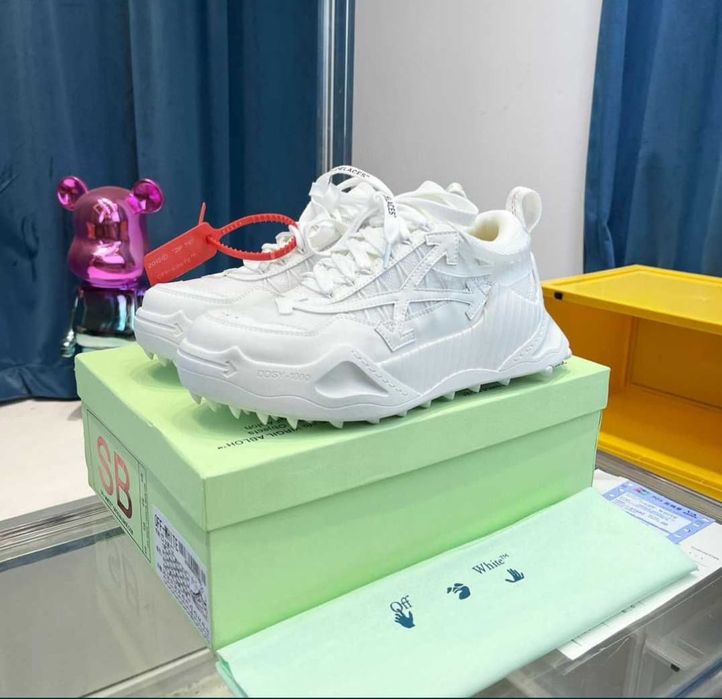 Adidași Off White ODSY