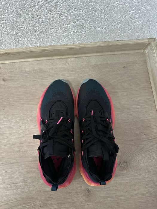 Adidasii Trae Young 3