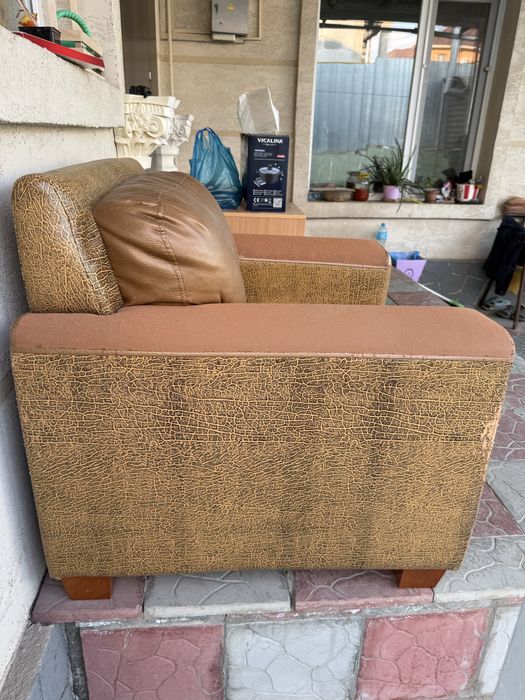 Кресло продается