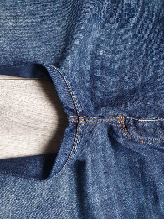 Blugi MUSTANG "Michigan" Straight - Marime W33 L32 (Talie 88 cm)