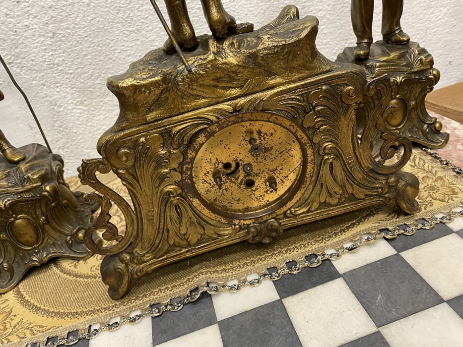 Стар френски часовник каминен часовник