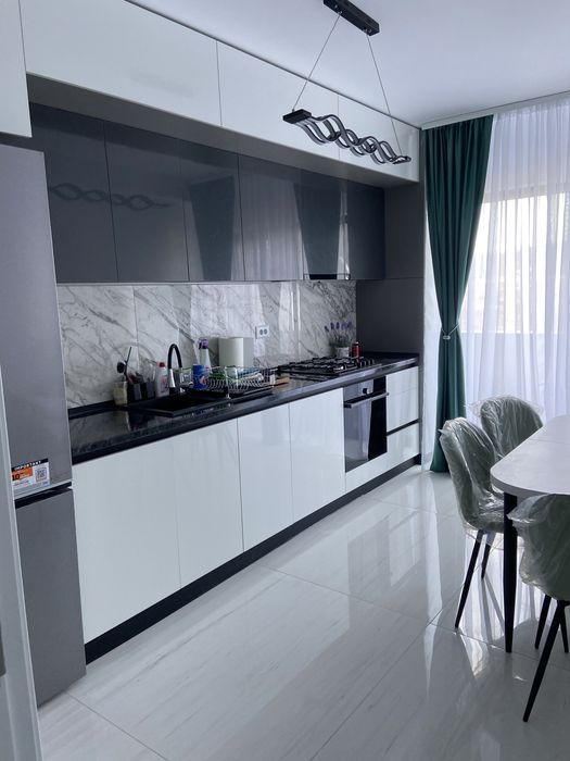 Vand apartament 3 camere bloc nou  strada ostroveni