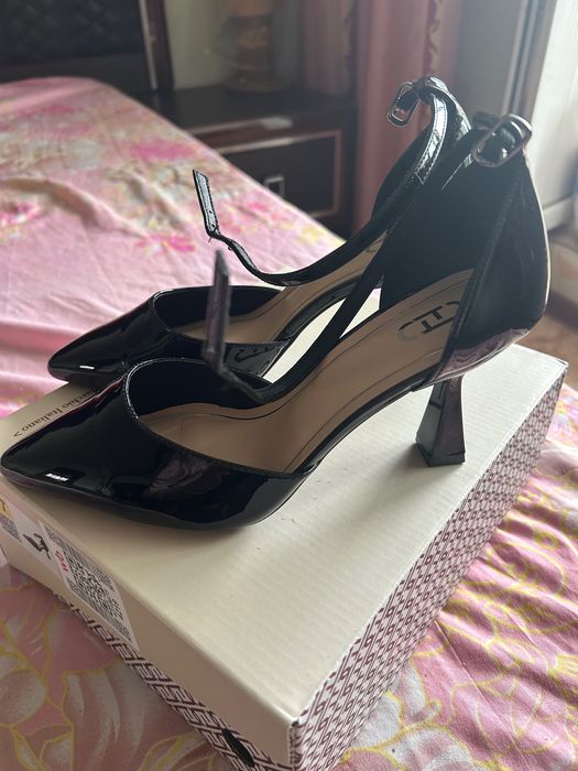 Продам туфли женские