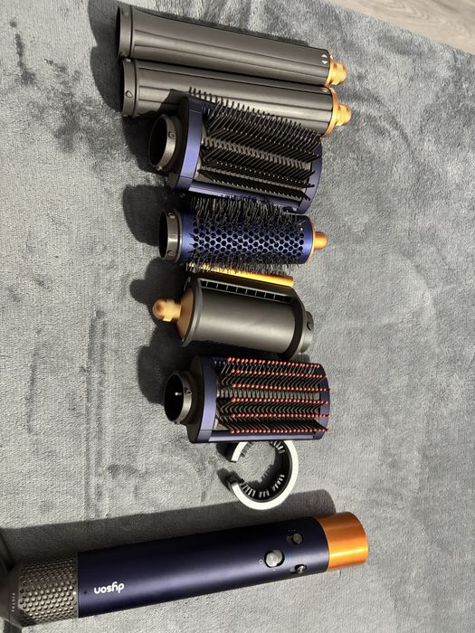 Dyson Airwrap HS05 – ca nou, folosit de 4–5 ori