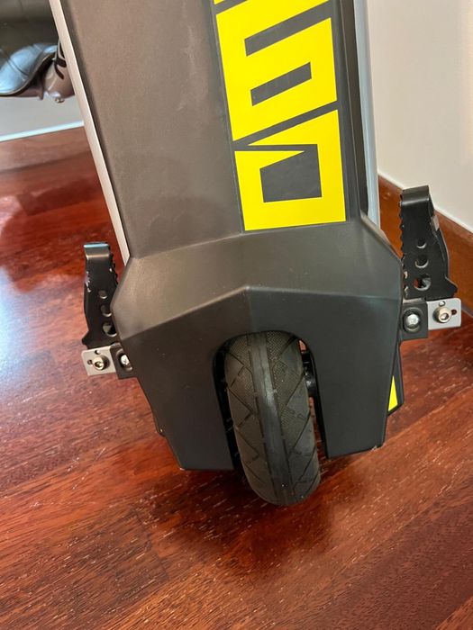 Tricicleta electrica RAZOR POWER RIDER 360- driftting si distractie!