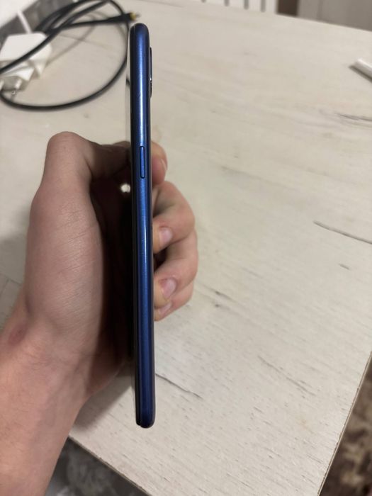 Продам Samsung a10s