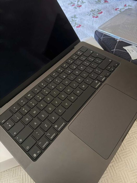 Macbook Pro 14inch M5 512