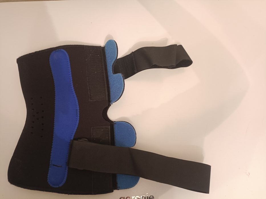 Ортез предназначен для фиксации коленного сустава