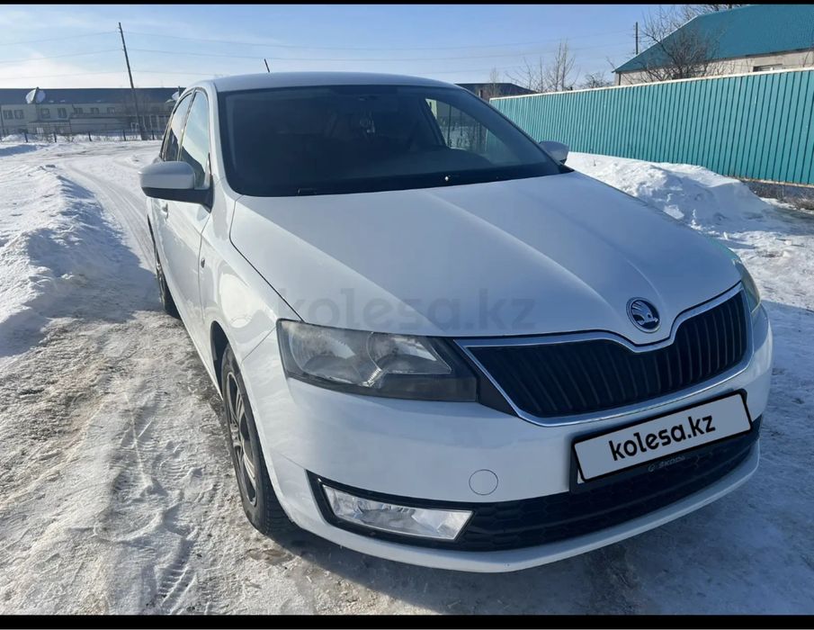 Продам Skoda Rapid 2015 год